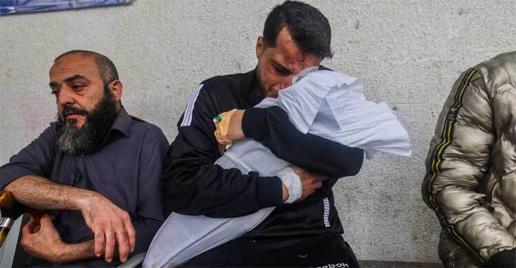 গাজায় ইসরায়েলি হামলায় নিহত ৮১